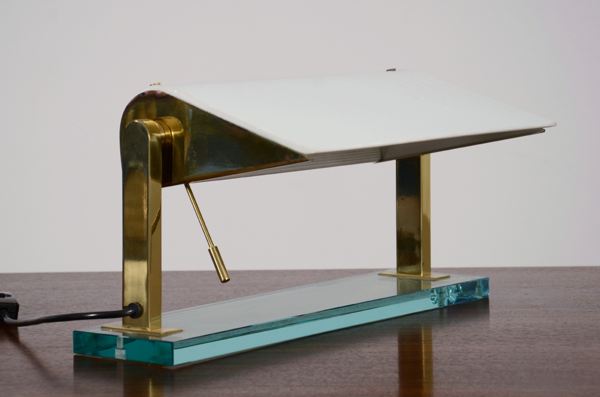 Table lamp in brass with adjustable top, Prod. Fontana Arte, 1940's