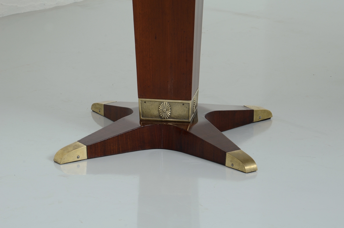 Modern table interior decoration design Milan