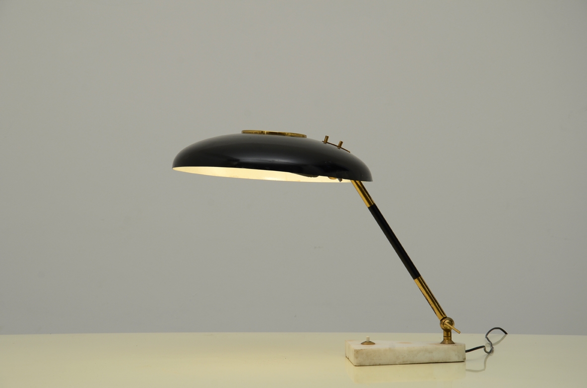 Oscar Torlasco, lampada in metallo e ottone. Prod.Stilux,1950ca.