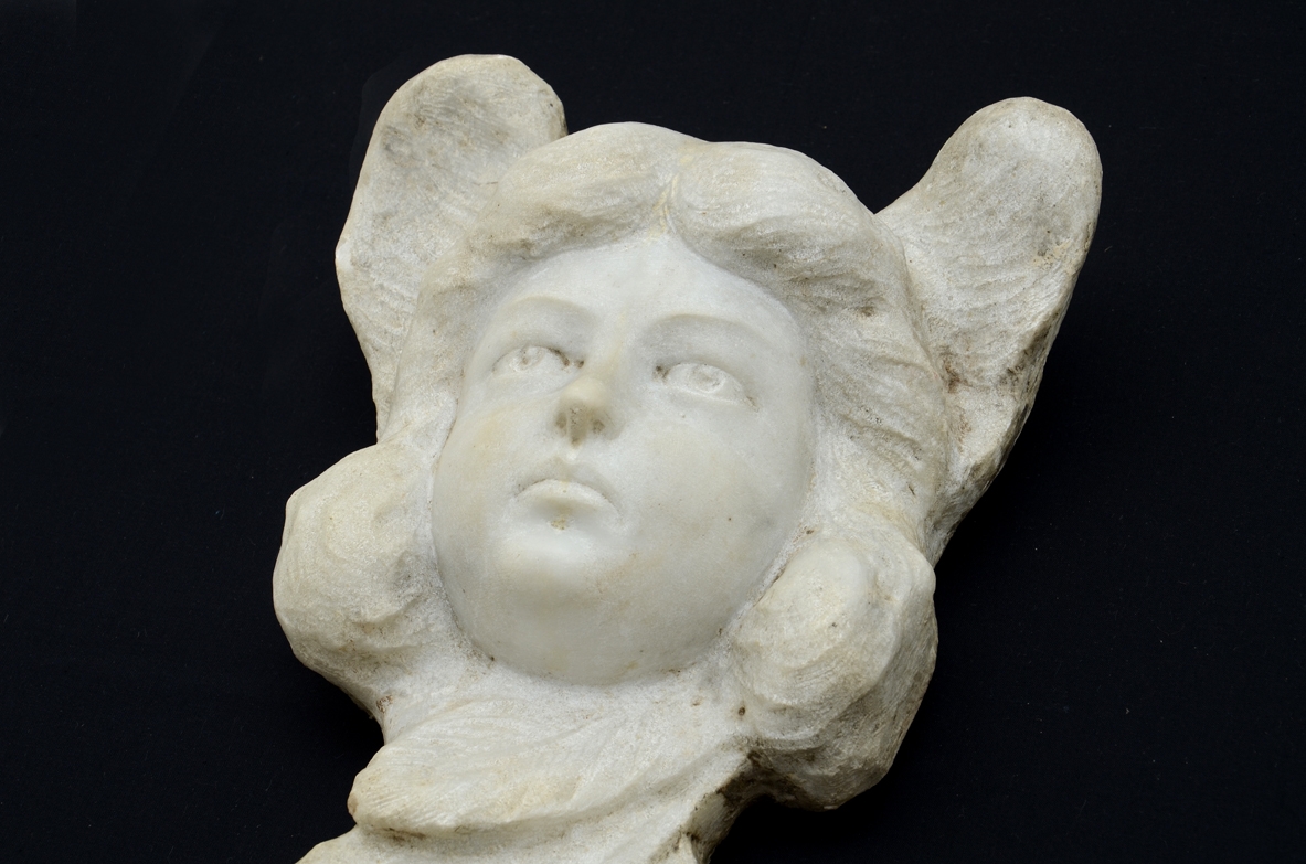 Coppia di angeli in marmo di Carrara  Firenze, 1830ca.