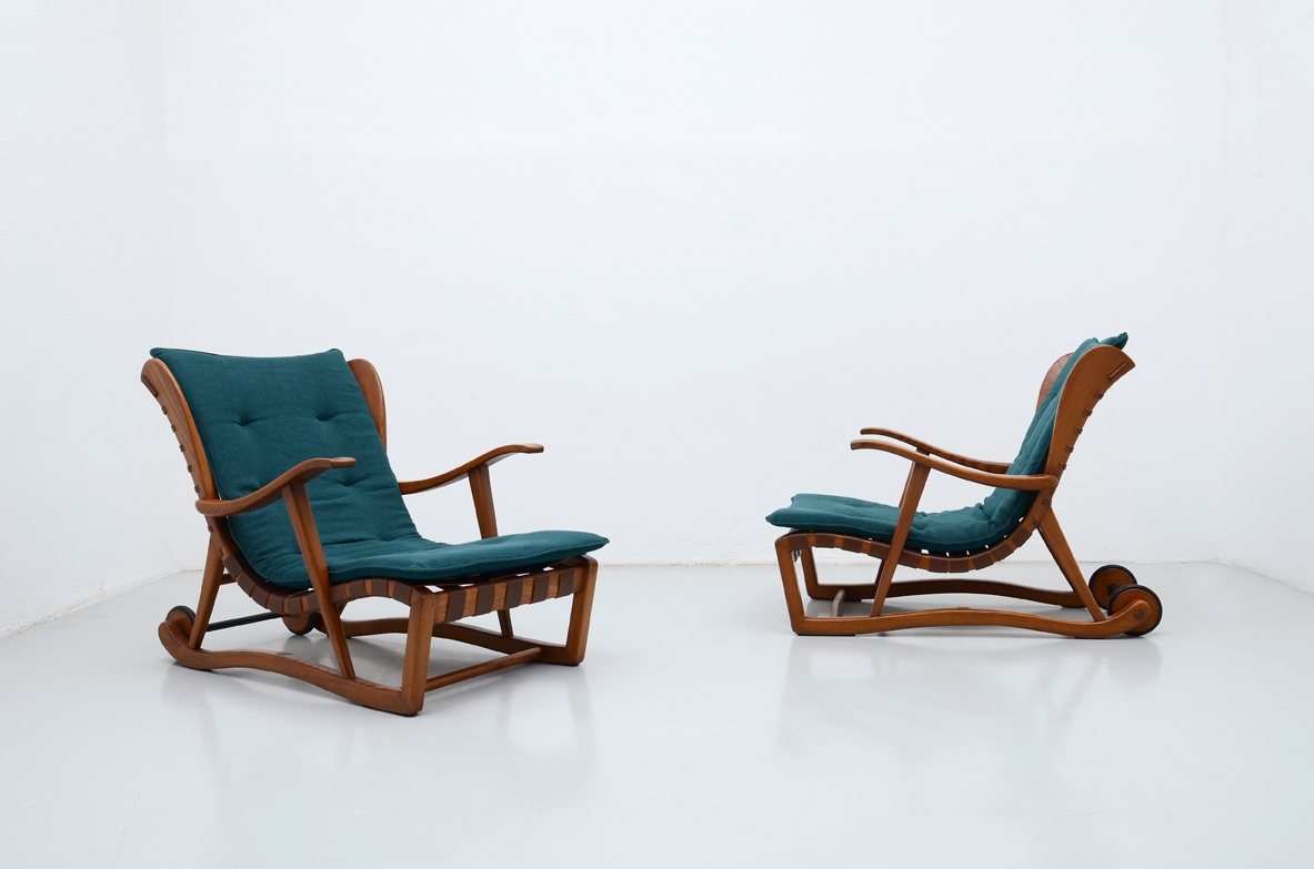 Guglielmo Pecorini, rare pair of armchairs with two back wheels. Bibl: M.R.Rogers, exposition catalog in New York, 1950.