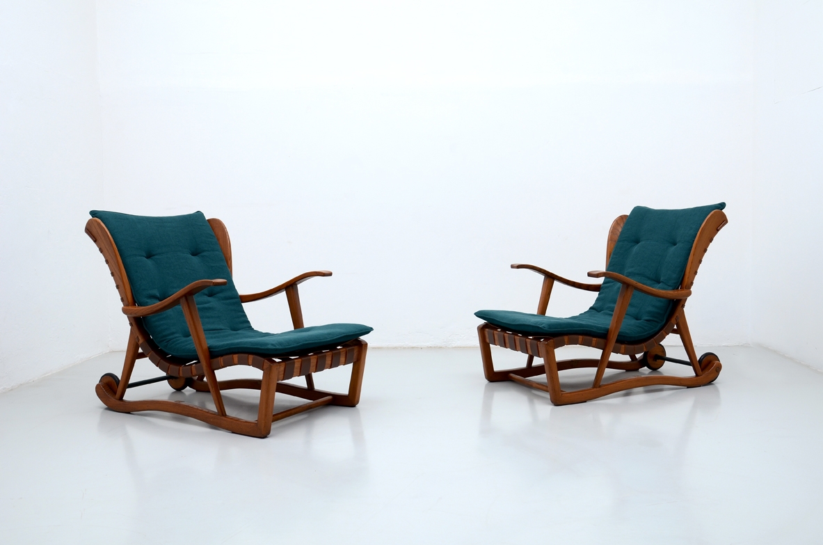 Guglielmo Pecorini, rare pair of armchairs with two back wheels. Bibl: M.R.Rogers, exposition catalog in New York, 1950.