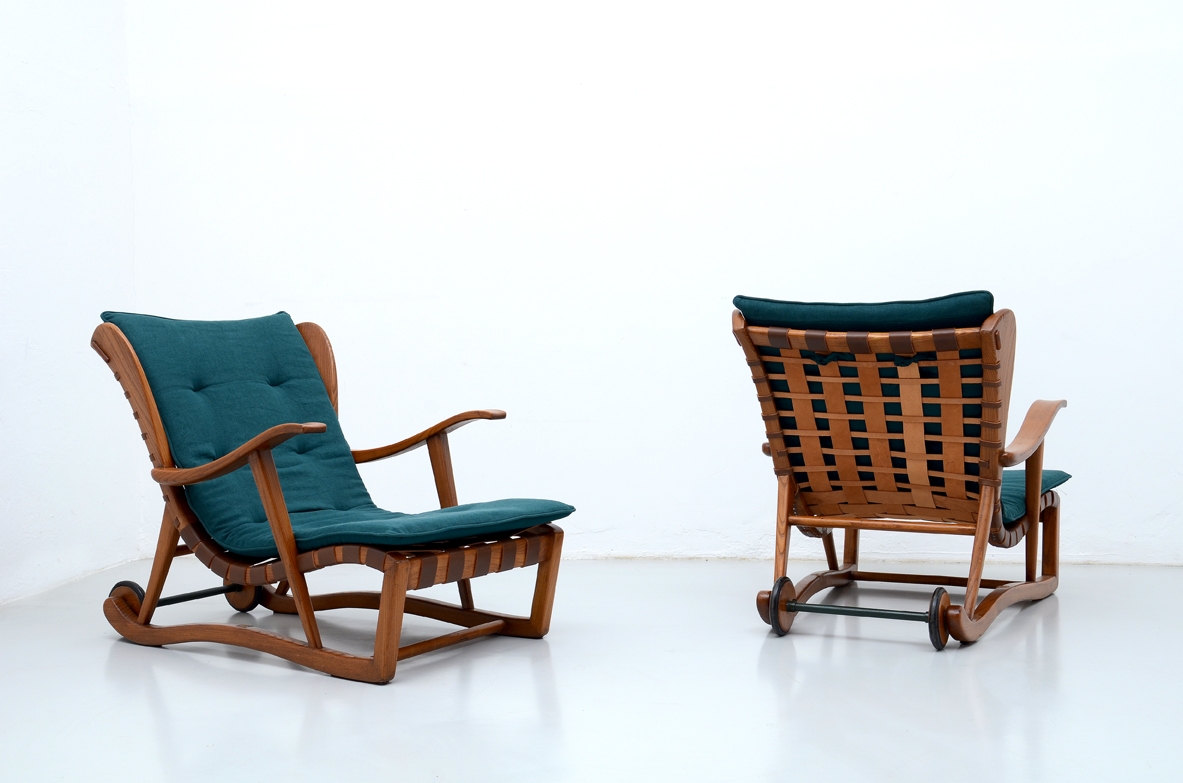 Guglielmo Pecorini, rare pair of armchairs with two back wheels. Bibl: M.R.Rogers, exposition catalog in New York, 1950.