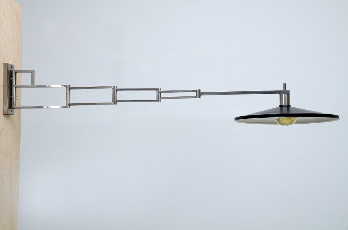 Harvey Guzzini, stunning Italian 1950's adjustable wall lamp.