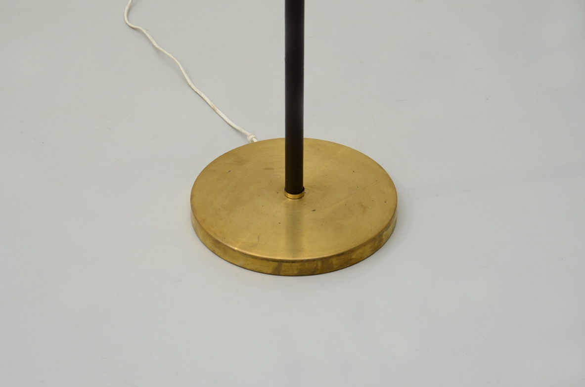 H.Agne Jakobsson, pair of very elegant 1960's floor lamps with brass.