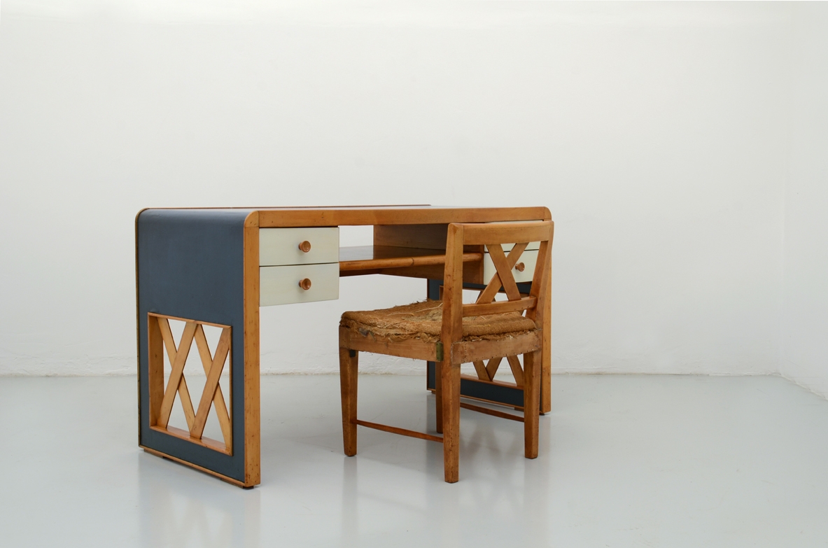 Mario Quarti, 1940's executive writing table with his chair in maple wood.