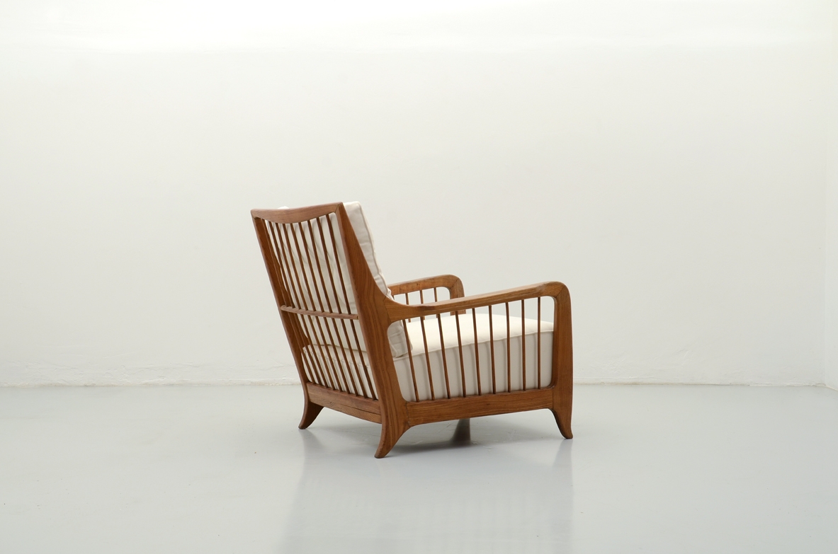 Paolo Buffa, rare pair of oak armchairs.  Manufactured by Cav.Serafino Arrighi, 1940s.  Paolo Buffa Archive, Marelli Heritage.
