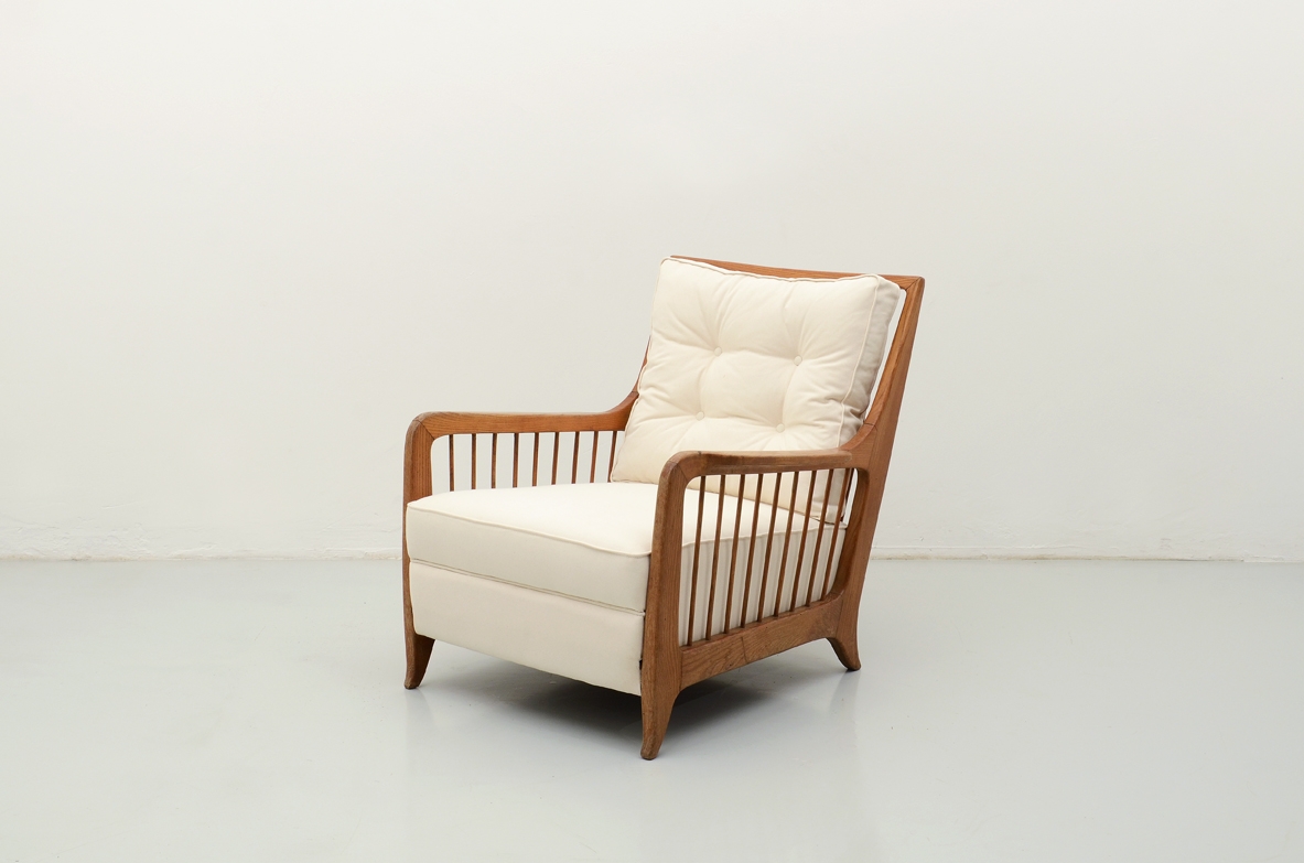 Paolo Buffa, rare pair of oak armchairs.  Manufactured by Cav.Serafino Arrighi, 1940s.  Paolo Buffa Archive, Marelli Heritage.