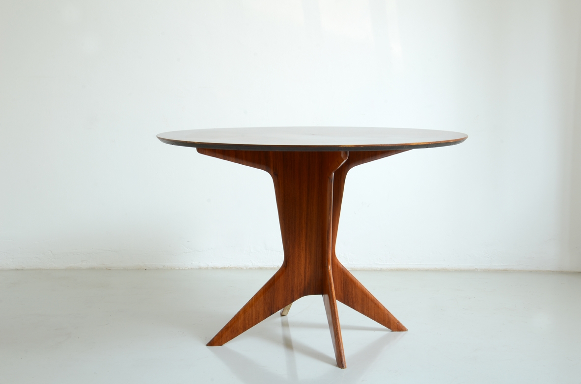 Round vintage Italian table