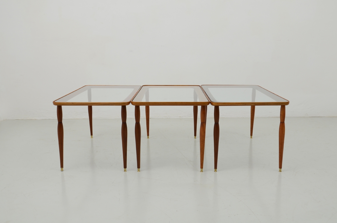 Adjustable coffee table in mahogany. Italian manufacture, 1950's