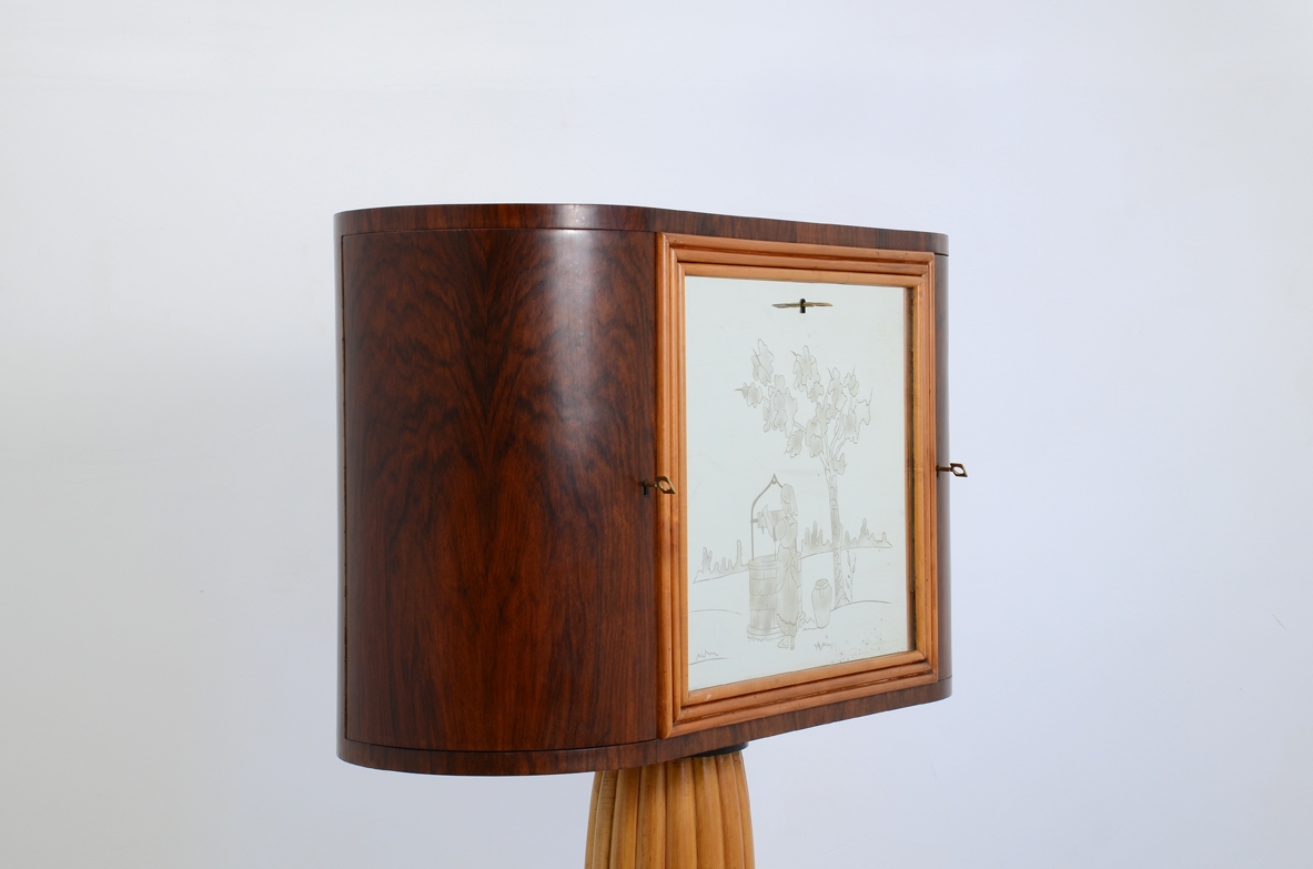 Bar cabinet based on a central column, Italy 1940's.