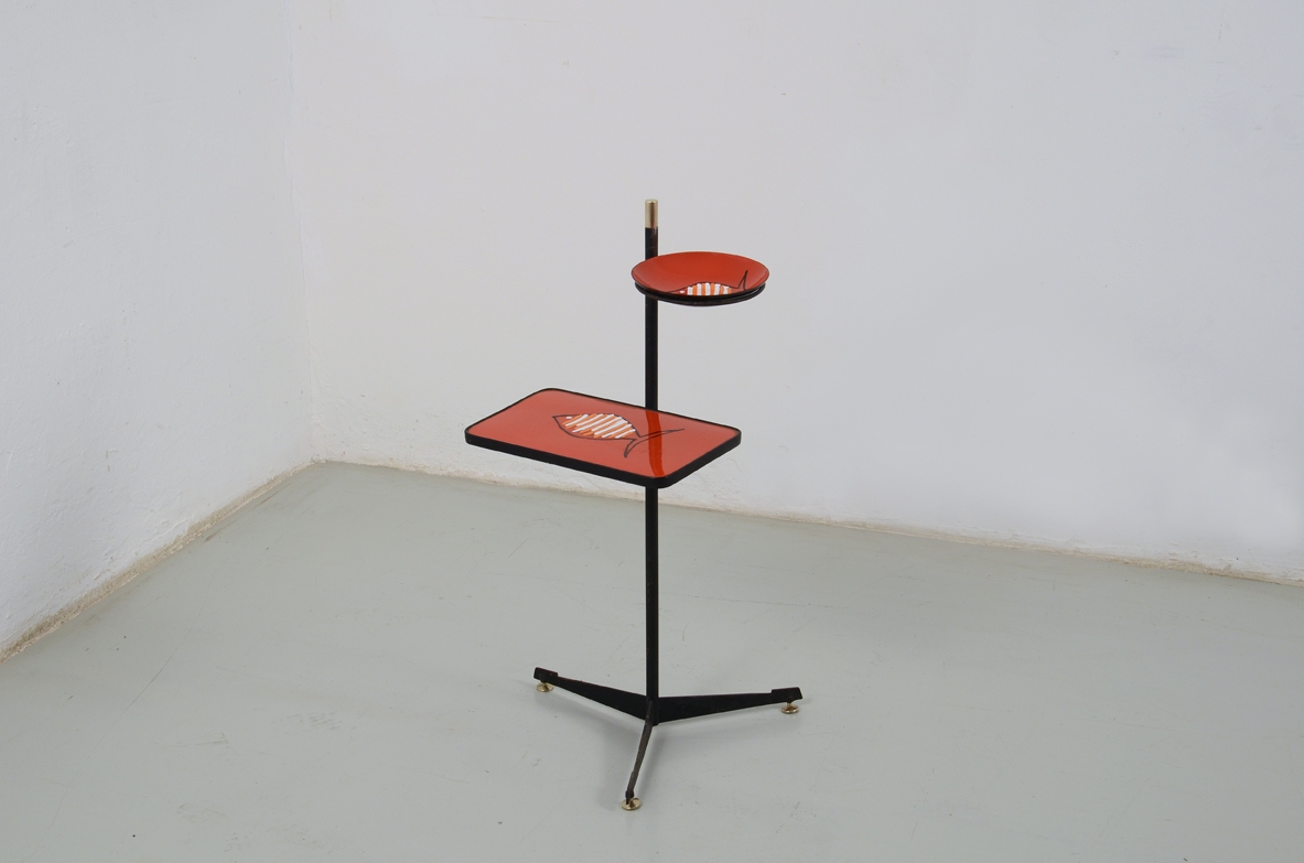 Paolo de Poli, piccolo tavolino vuotatasche con pianetto mobile e piatto in rame smaltato, 1950ca. 