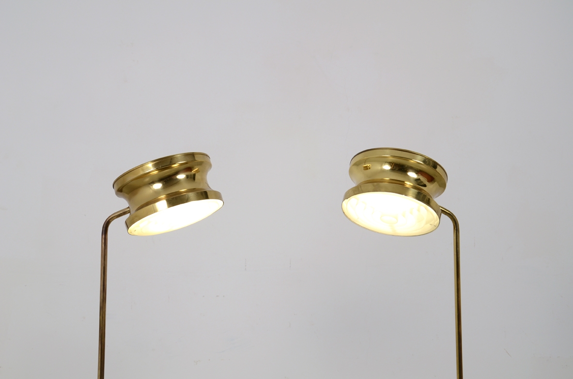 Anders Pherson, due lampade da terra in ottone modello 292,  Svezia 1960.