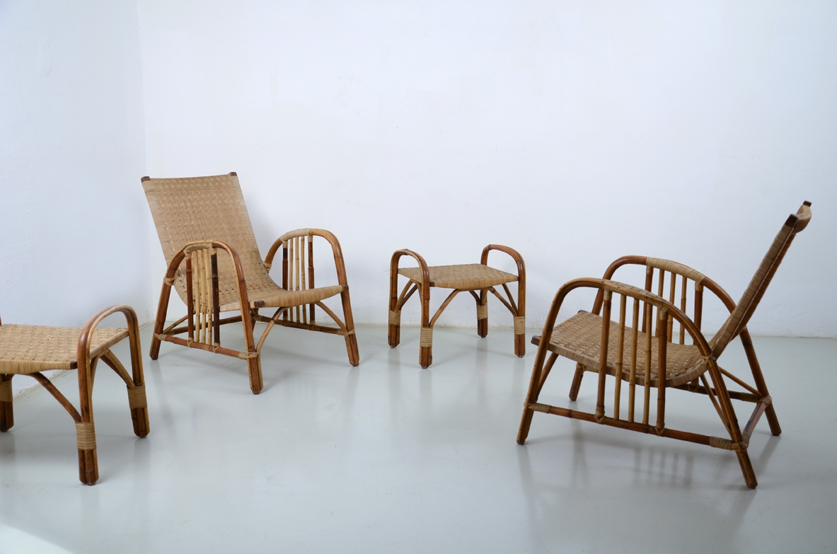 Splendid pair of armchairs with two stools in perfect conditions, Italy 1950's.