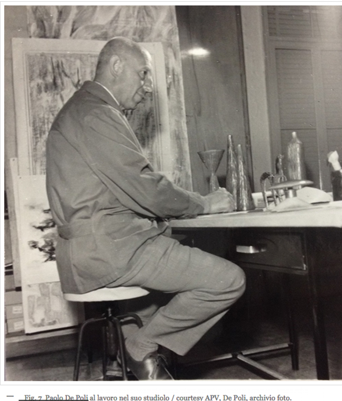 Paolo de Poli, piccolo tavolino vuotatasche con pianetto mobile e piatto in rame smaltato, 1950ca. 