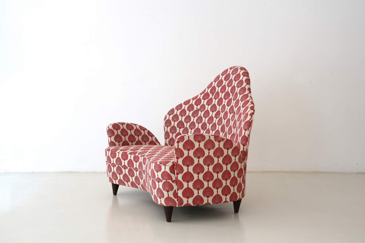 Cesare Lacca, piccolo elegante divanetto poltrona prodotto da ISA, 1950ca.