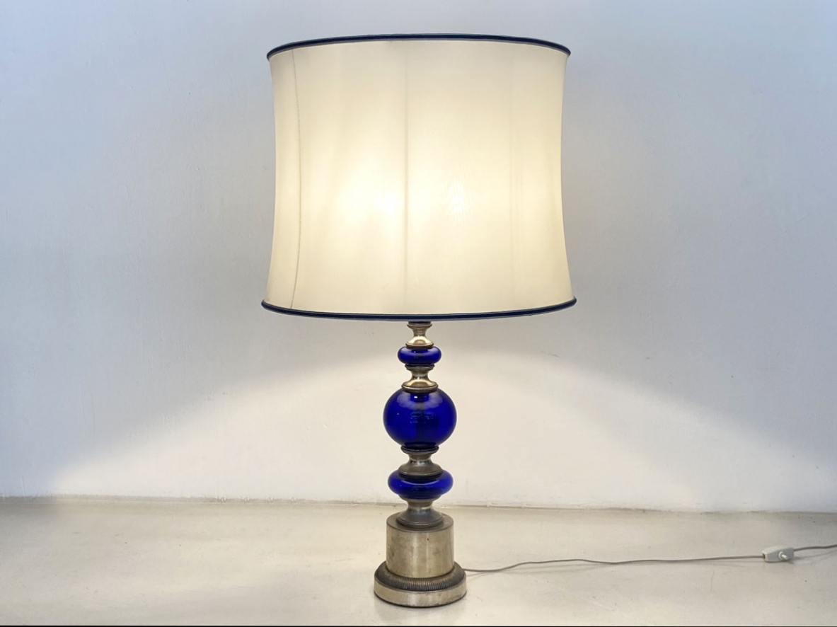 Gaetano Sciolari for Stilnovo, 1960's table lamp in blue glass and silverplate with silk top. Signed on bottom.