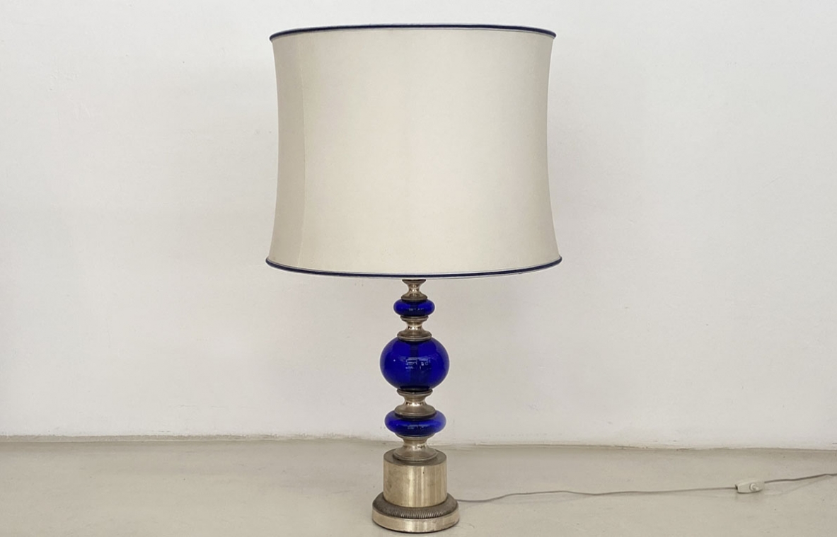 Gaetano Sciolari for Stilnovo, 1960's table lamp in blue glass and silverplate with silk top. Signed on bottom.