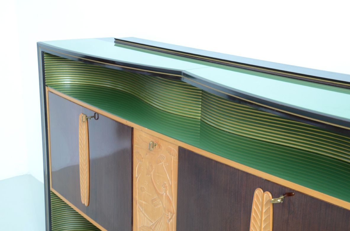 Vittorio Dassi, important 1940's bar cabinet in rosewood with maple wood details. Drawers and shelves inside.