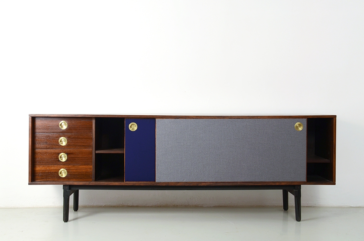 Stildomus, unique sideboard in macassar wood with drawers and brass handles, front covered with wool fabrick, Italy 1960's.