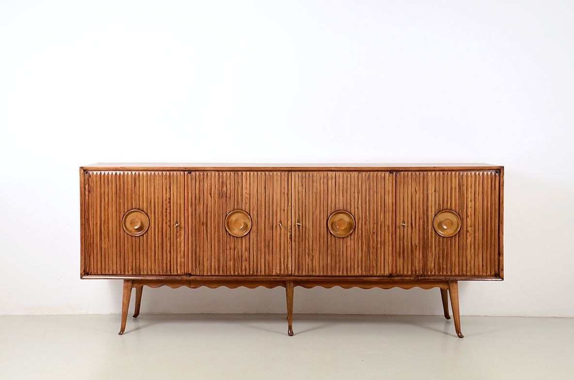 Paolo Buffa, unique 1940's sideboard in oak wood.
