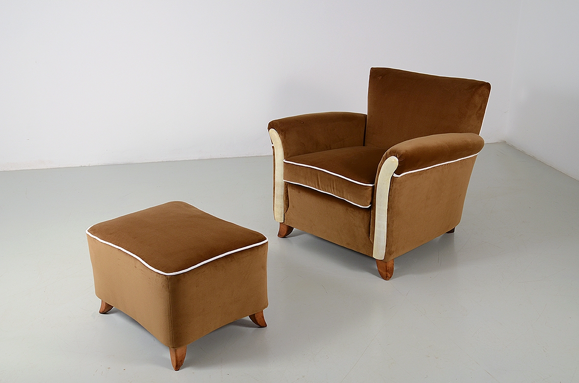 Armchair and coordinated pouf with brown velvet upholstery, Italy 1940's.