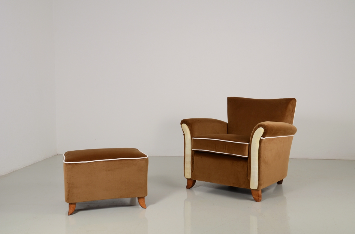Armchair and coordinated pouf with brown velvet upholstery, Italy 1940's.