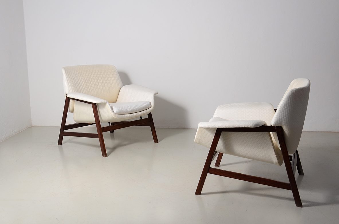 Gianfranco Frattini, pair of armchairs model 849, produced by Cassina, 1960's.