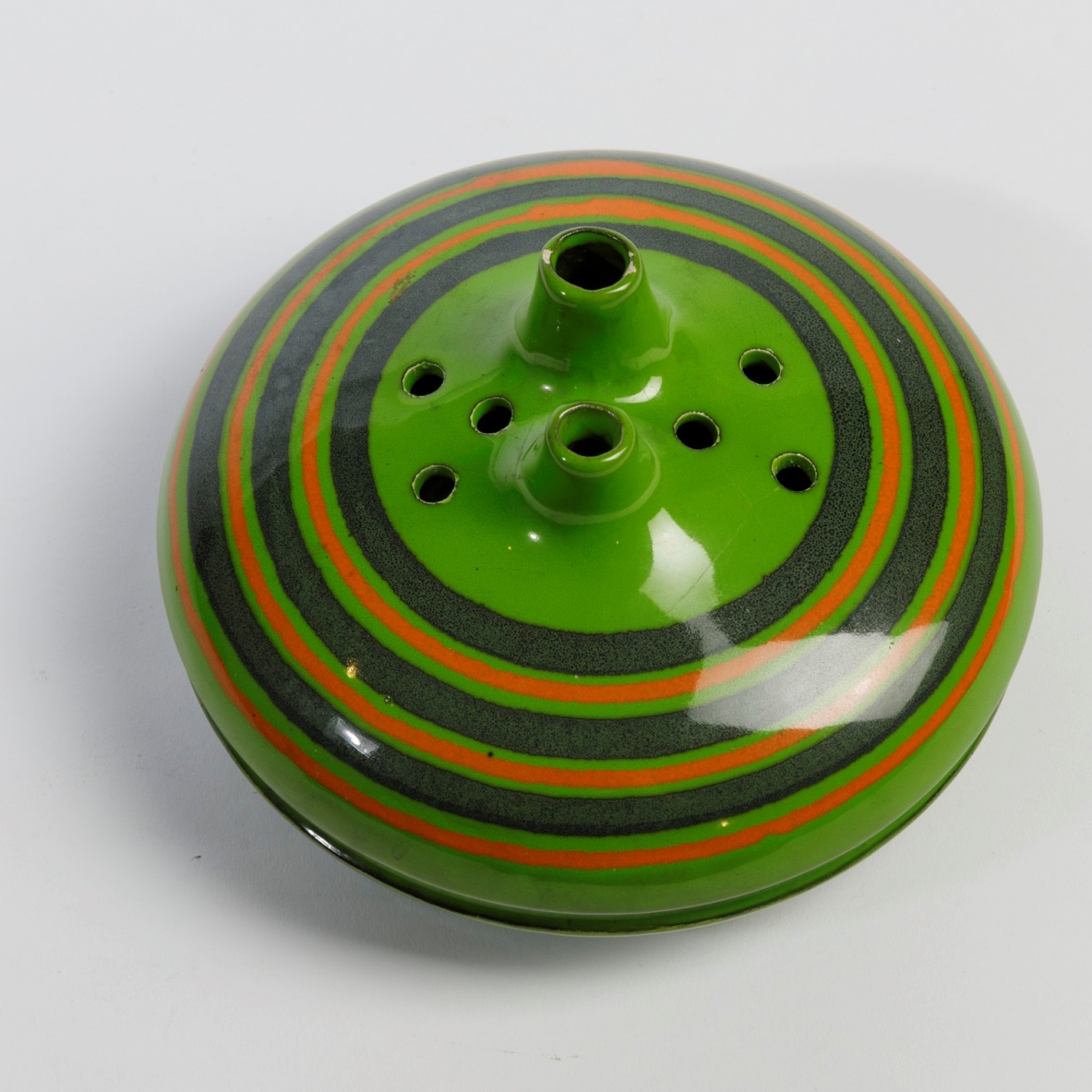 Vaso in ceramica verde con fasce decorative colorate, 1960ca.