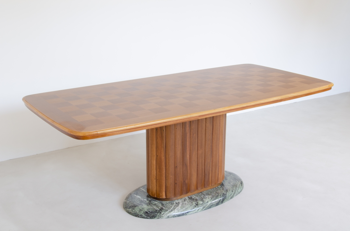 Vittorio Dassi, unique 1940's dining table with a very nice mahogany oval column and green 