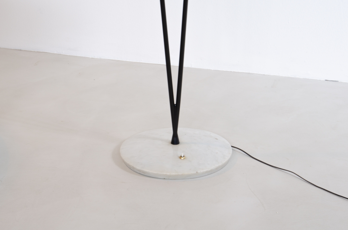 Stilux Milano, 1950's floor lamp in metal and brass with two stems one of which is adjustable. Lamp shades in painted metal and nice marble base.