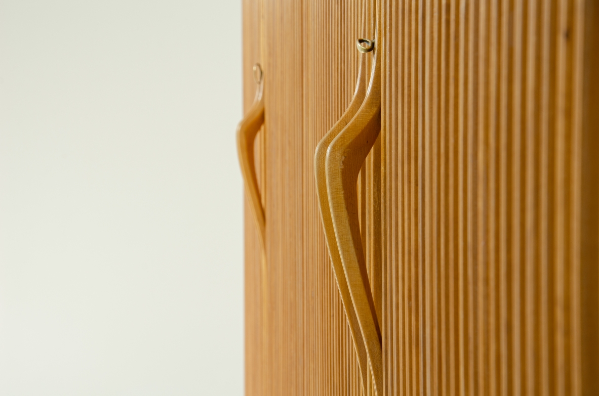 Four-door wardrobe in blond maplewood, Produced by Cassina, 1957.
