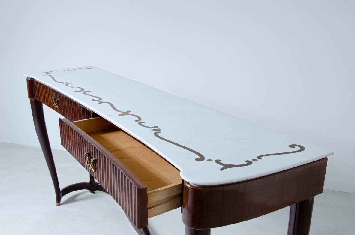 Osvaldo Borsani, console modello 7103, Prod. ABV per Casa Schuela 1949.