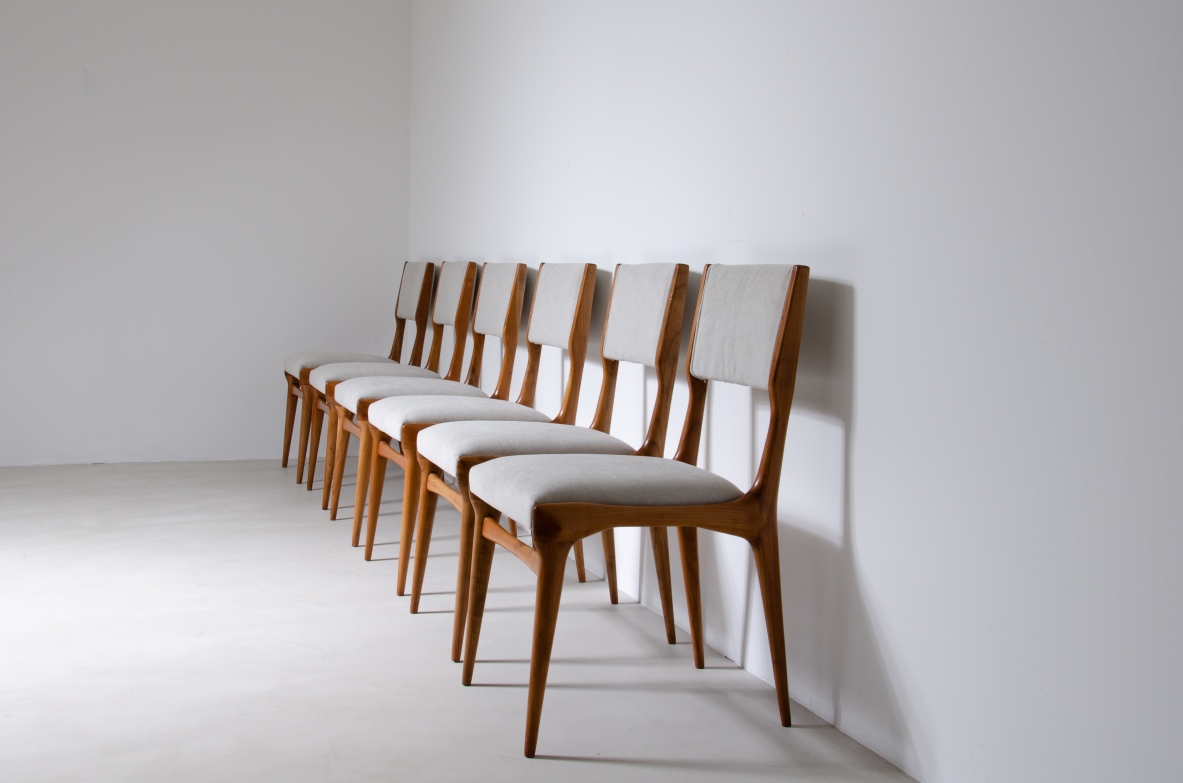 Carlo de Carli, set of six cherry wood chairs model 585.  Designed for Gio Ponti's Hotel Parco dei Principi in Rome in 1954, prod. Cassina.
