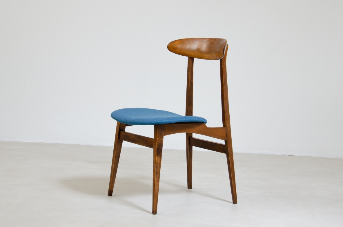 Set di 4 sedie in legno e tessuto imbottito.  Manifattura italiana anni 60.