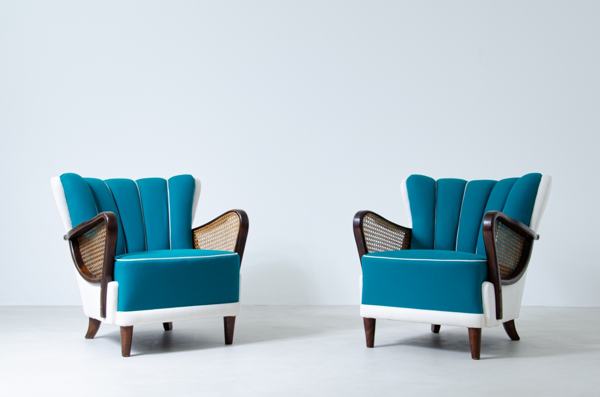 Rare pair of armchairs with armrests in wood and Vienna straw.  Italian manufacture, 1940's.  Attr. Paolo Buffa.