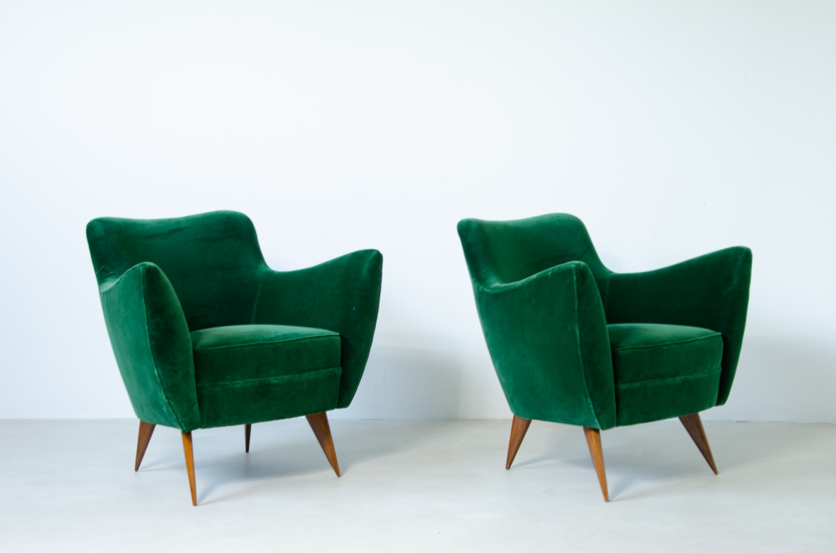 A pair of Perla armchairs designed by Giulia Veronesi and produced by ISA Bergamo, Italy. 1952