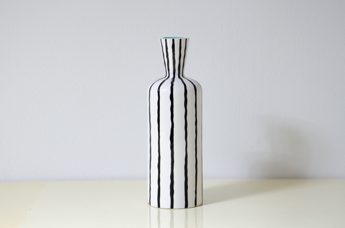 Gio Ponti. Decorated ceramic vase. Manufactured by Ginori, 1970s.