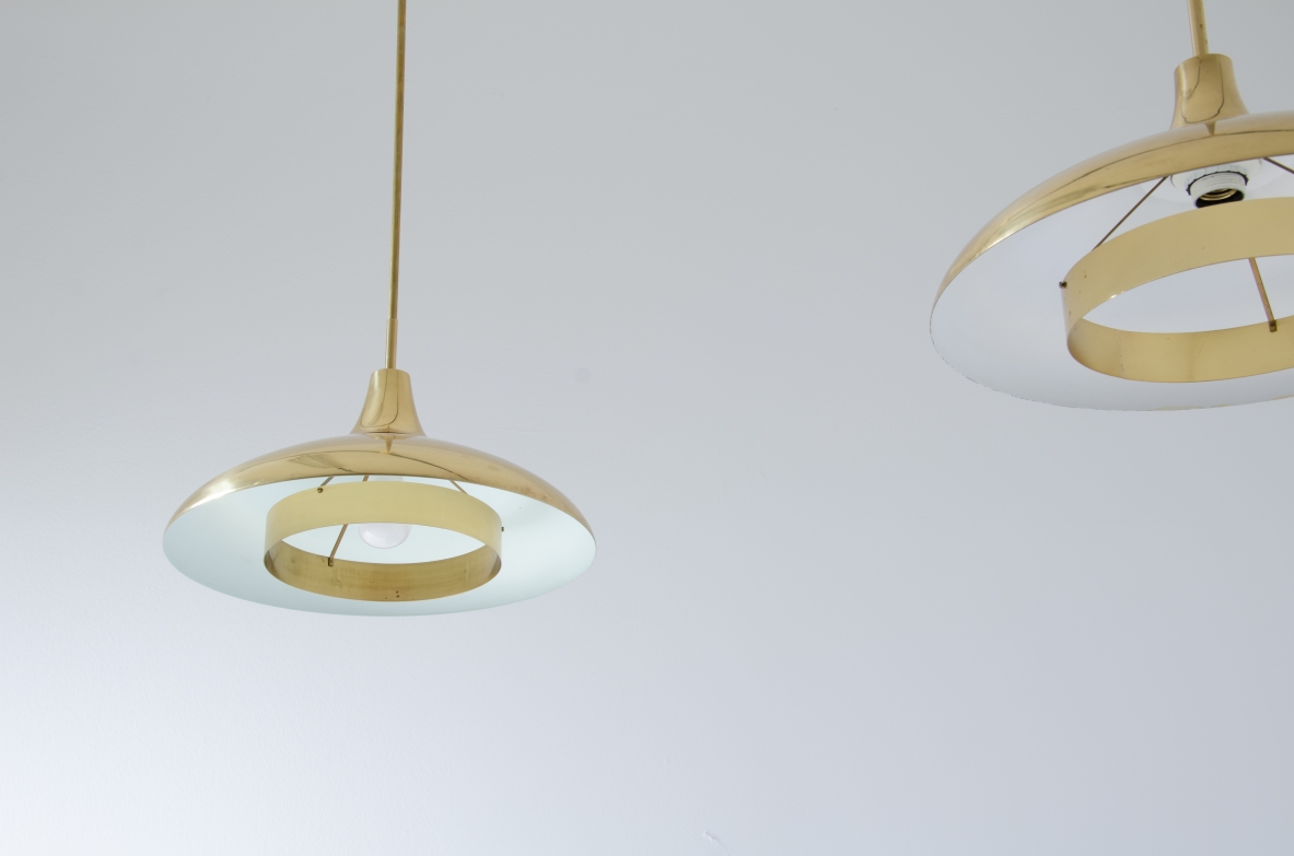 Coppia di lampadari in ottone.  Prod. Bergboms, Svezia 1960ca.