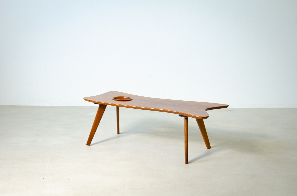 Giuseppe Scapinelli (1891 - 1982)  Unique wooden coffee table with shaped top with a hole inspired by a painter's palette.  Brazil, 1950's.