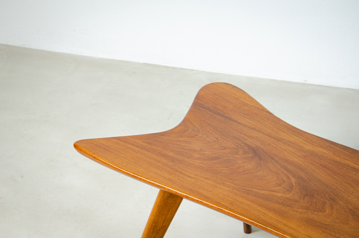 Giuseppe Scapinelli (1891 - 1982)  Unique wooden coffee table with shaped top with a hole inspired by a painter's palette.  Brazil, 1950's.