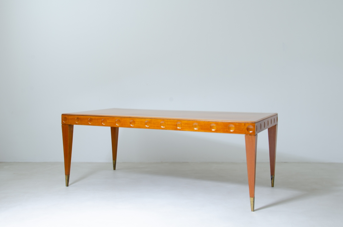 Gio Ponti, 1950's stunning table in cherry wood with nice decoration and thin long tips.
