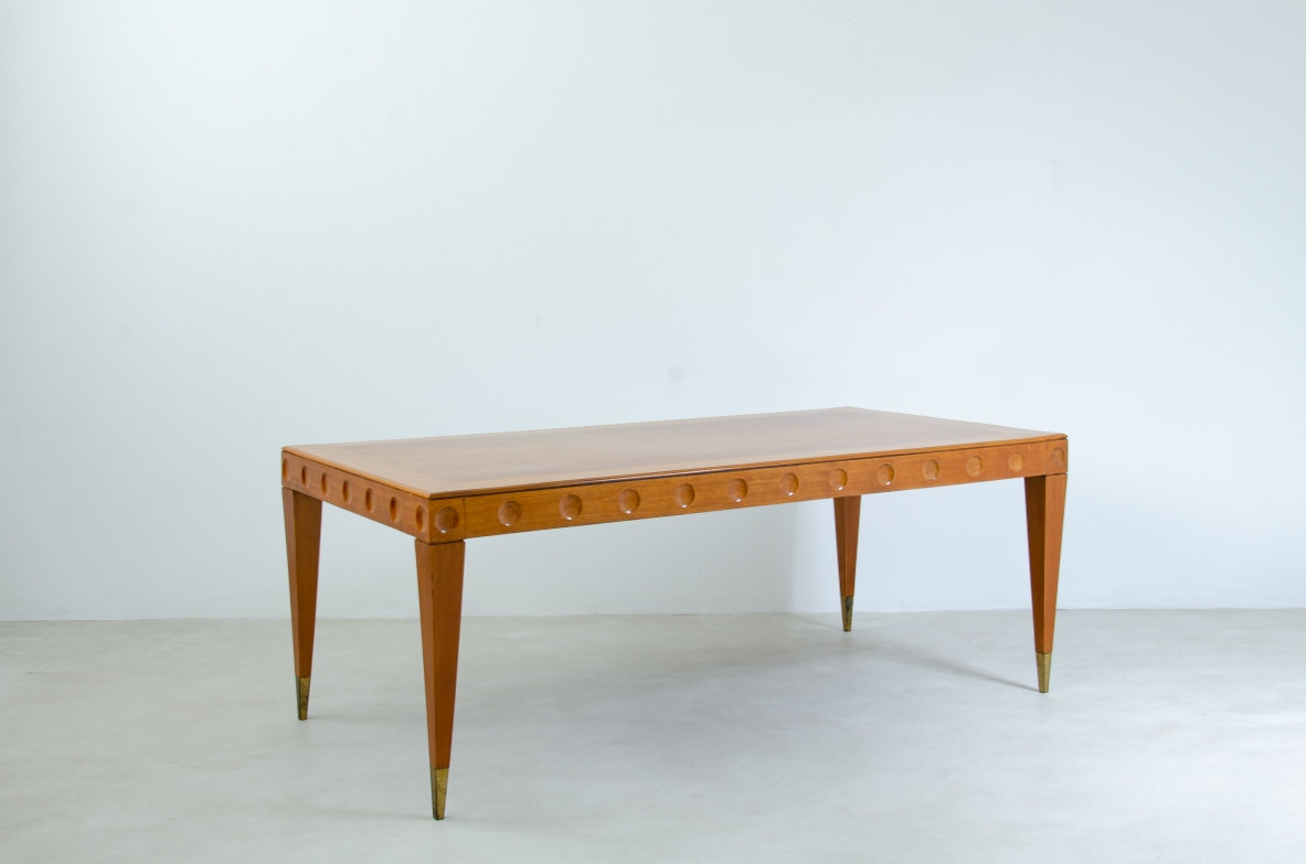Gio Ponti, 1950's stunning table in cherry wood with nice decoration and thin long tips.