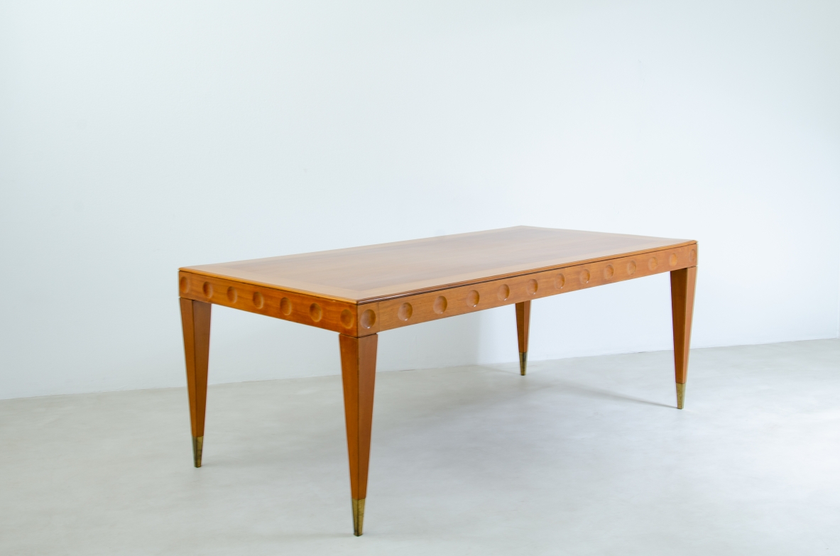 Gio Ponti, 1950's stunning table in cherry wood with nice decoration and thin long tips.