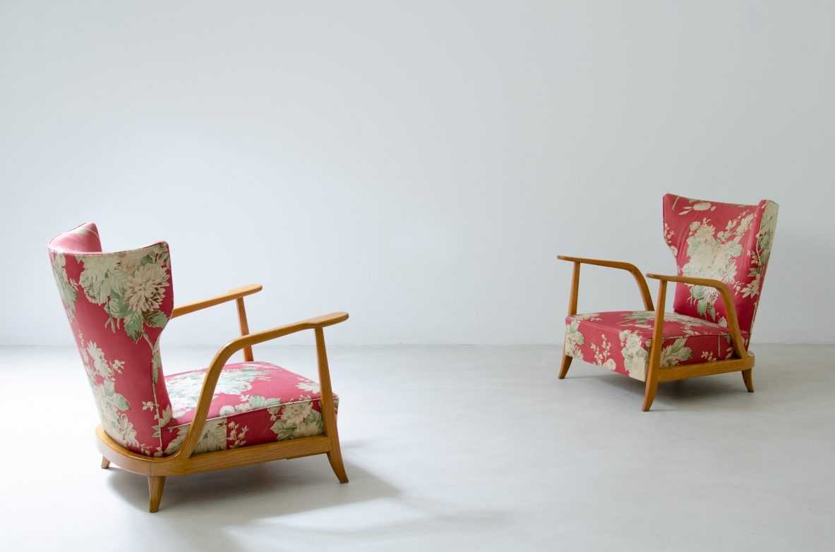 Enrico Ciuti, rare pair of armchairs in ash wood.  Italy, Milan, 1940's 