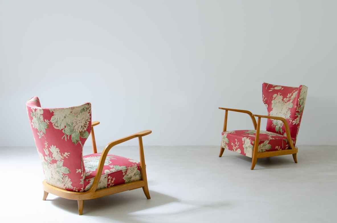 Enrico Ciuti, rare pair of armchairs in ash wood.  Italy, Milan, 1940's 