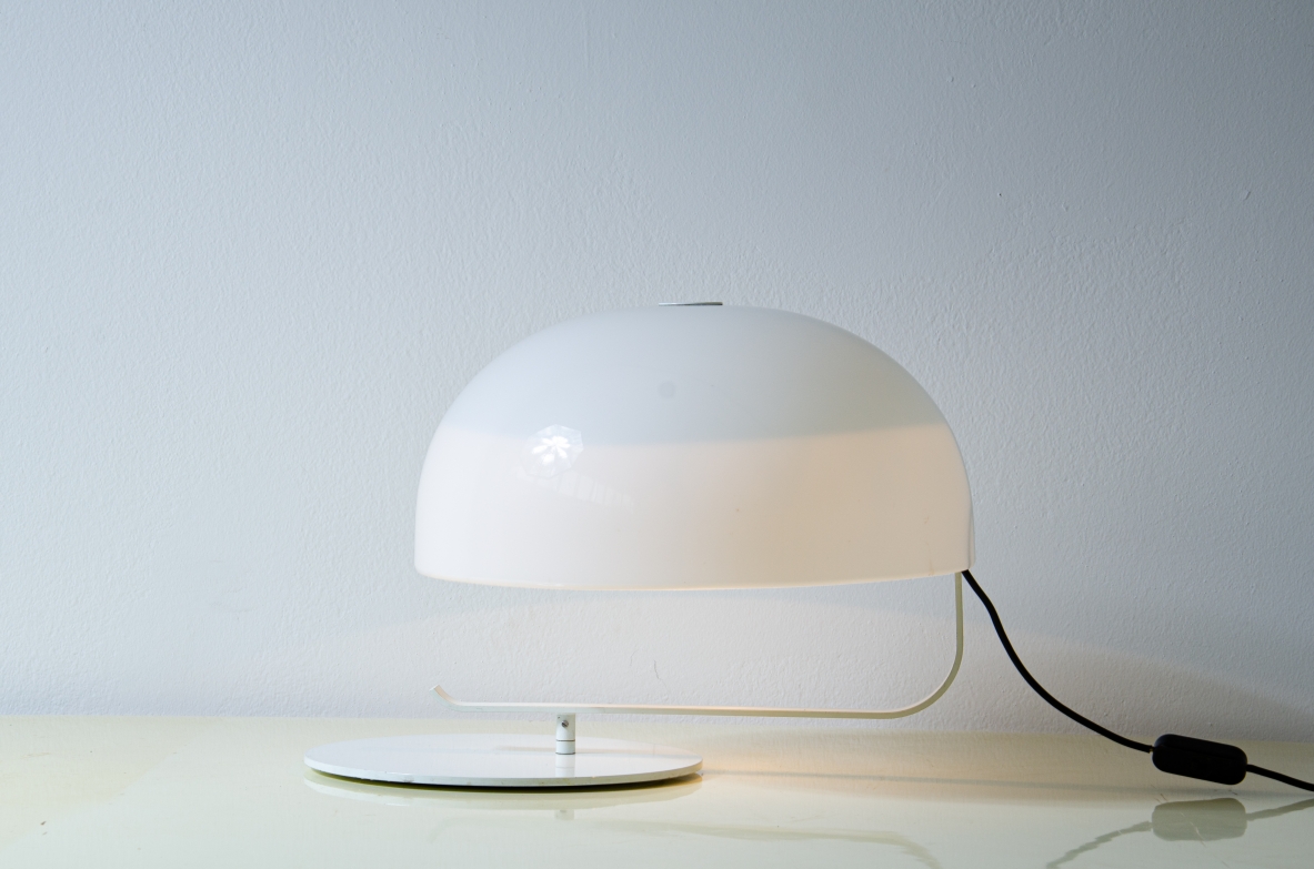 Marco Zanuso. Table lamp in lacquered metal and perplex. Manufacture Oluce, 1963.