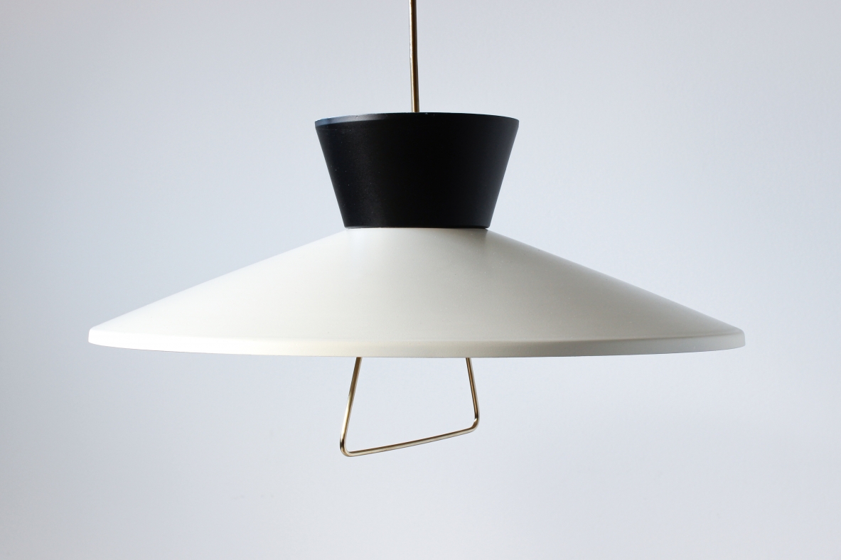 Telescopic lamp with counterweight and extendable arm. Stilux Milan, 1950's.