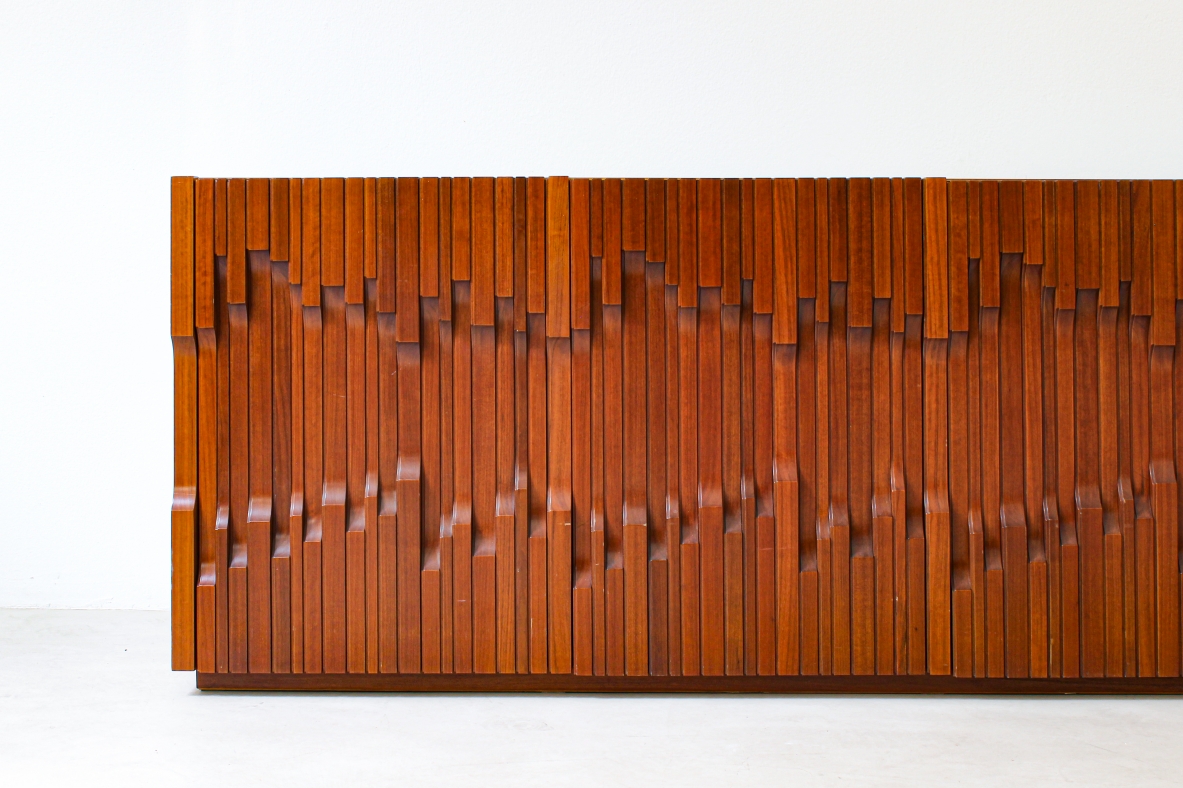 Luciano Frigerio. Large sideboard with front decorated with exotic wood slats. Frigerio di Desio production, 1970's