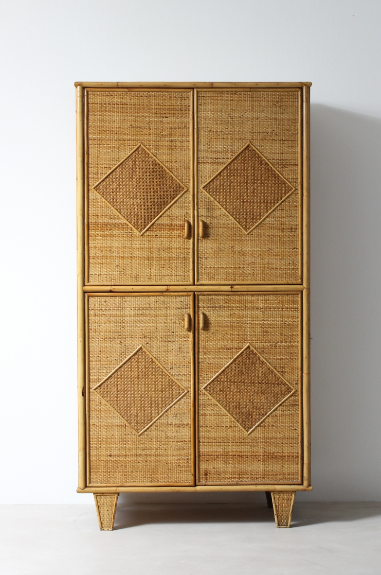 Wardrobe in ash wood, covering in raffia and rattan. Vivai del Sud, 1960's.